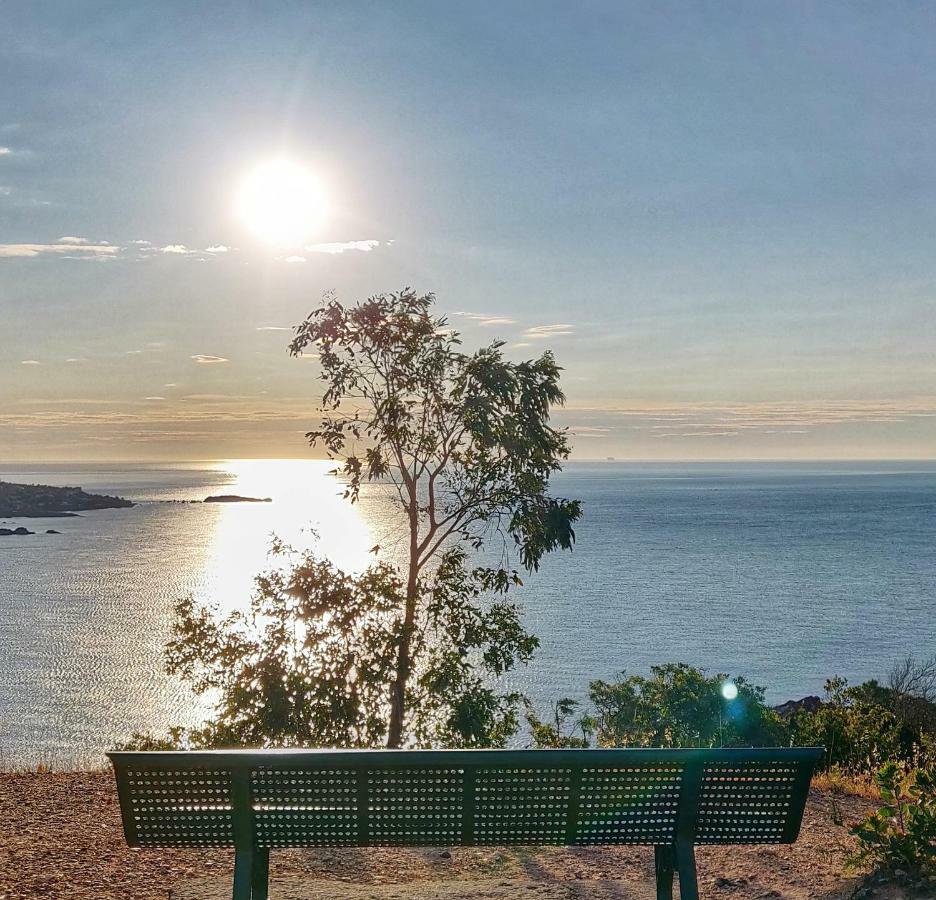 150m de la plage, appartement tout équipé Saint-Raphaël Esterno foto