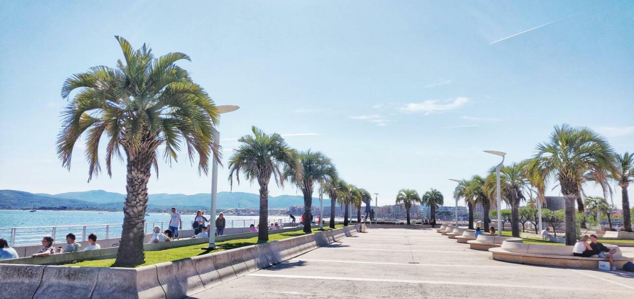150m de la plage, appartement tout équipé Saint-Raphaël Esterno foto